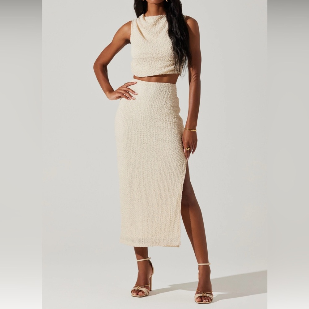 ASTR the label Keely textured 2 piece set - Cream, small